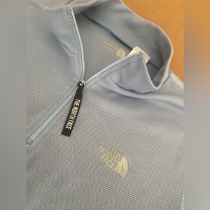The North Face Top |Half Zip Up Long Sleeve women’s Size L | Blue |